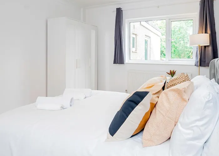 Appartement à 2 Chambres à Coucher